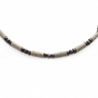 A12, Collar para Adulto con bolitas marrones